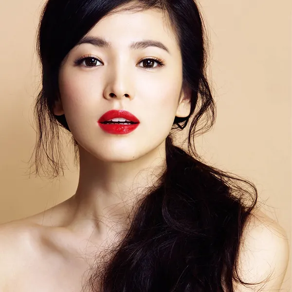 Son MAC Powder Kiss Velvet Blur Slim Edition Limited Merry Cherry Màu Đỏ Tươi