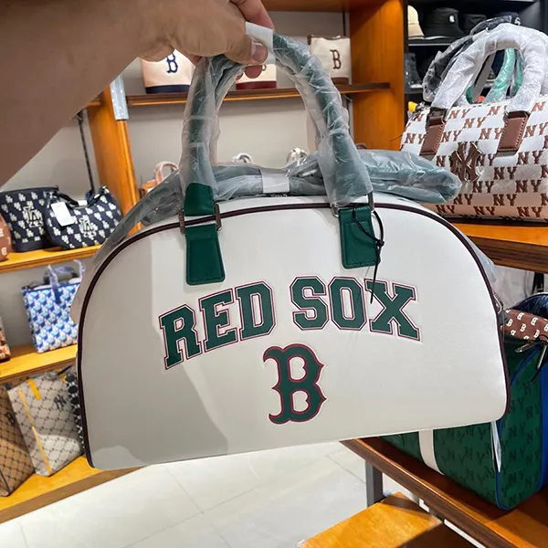 Túi Đeo Chéo MLB City Boston Red Sox 3ABWM083N-43CRS Màu Trắng