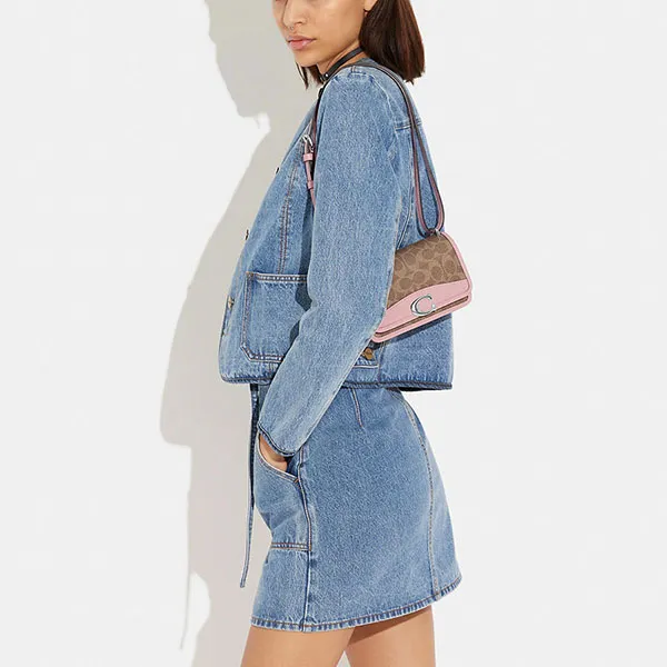 Túi Đeo Chéo Nữ Coach Lunar New Year Bandit Crossbody In Colorblock Signature Canvas With Rabbit Charm CF936 Màu Nâu Hồng - Túi xách - Vua Hàng Hiệu