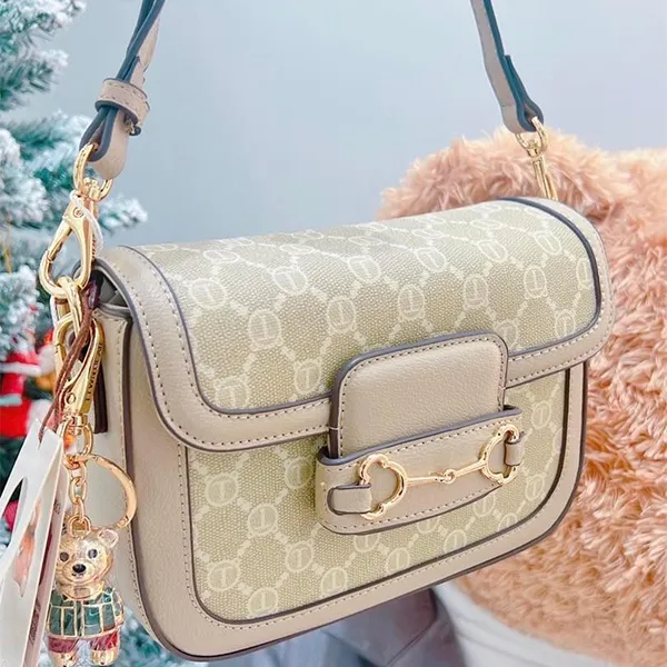 Túi Đeo Chéo Nữ TTWN BEAR TN2681 Màu Ghi