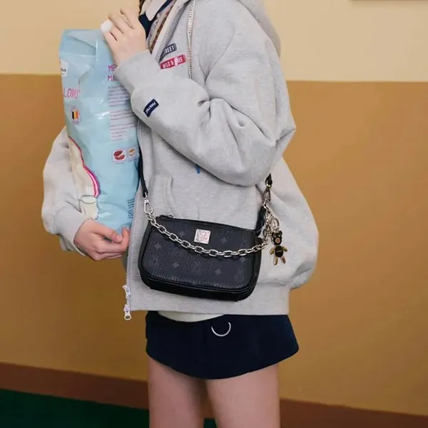 Túi Đeo Chéo Nữ TTWN BEAR TN2933-17820 Màu Đen