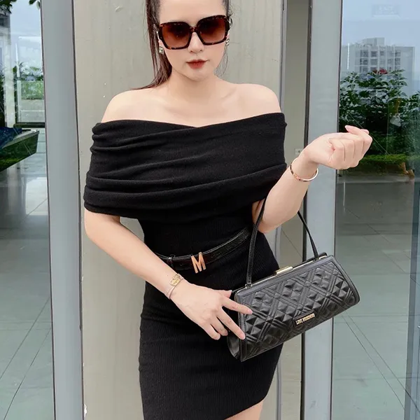 Túi Đeo Vai Nữ Love Moschino Women's Bag C4105PP1BLA0000 Màu Đen