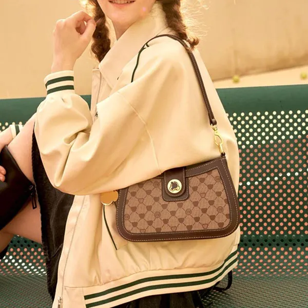 Túi Đeo Vai Nữ TTWN BEAR TN2517 TN1012 Màu Xám Viền Nâu 10