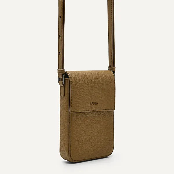 Túi Đựng Điện Thoại Pedro Embossed Leather Phone Pouch 66500011 Màu Nâu