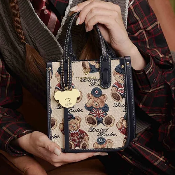 Túi Tote Nữ TTWN BEAR TN2321 Màu Be Viền Xanh