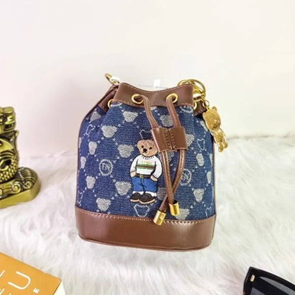 Túi Xách Nữ TTWN BEAR TN2976 Màu Xanh Viền Nâu