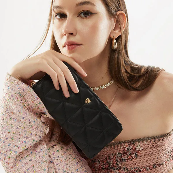 Ví Nữ Lyn Verric Long Wallets Black LL23FWS075 Màu Đen