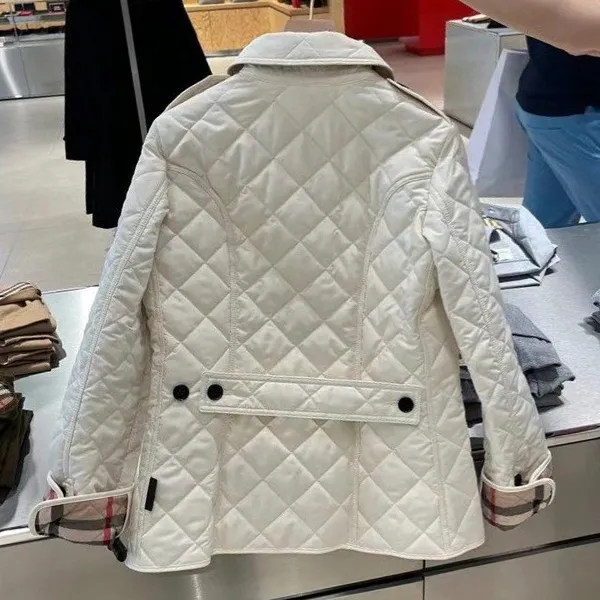 Áo Khoác Nữ Burberry Frankby Quilted Jacket Canvas Màu Trắng