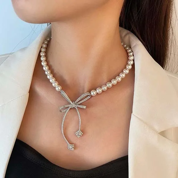 Dây Chuyền Nữ Lili Jewelry Đính Ngọc Trai, Đá Carbon Tổng Hợp Hình Chiếc Nơ LILI_593116 Màu Bạc