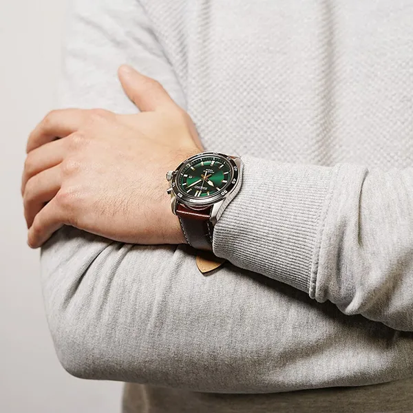 Đồng Hồ Nam Seiko Kinetic Watch SKA791P1 Màu Nâu