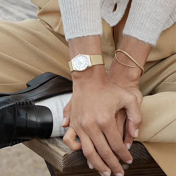 Đồng Hồ Nữ Skagen Grenen Lille Solar-Powered Gold Stainless Steel Mesh Watch SKW3077 Màu Vàng