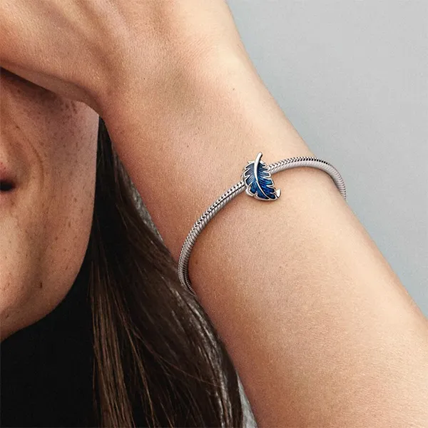 Hạt Vòng Charm Pandora Blue Curved Feather Charm 792576C01 Màu Xanh Bạc - Trang sức - Vua Hàng Hiệu