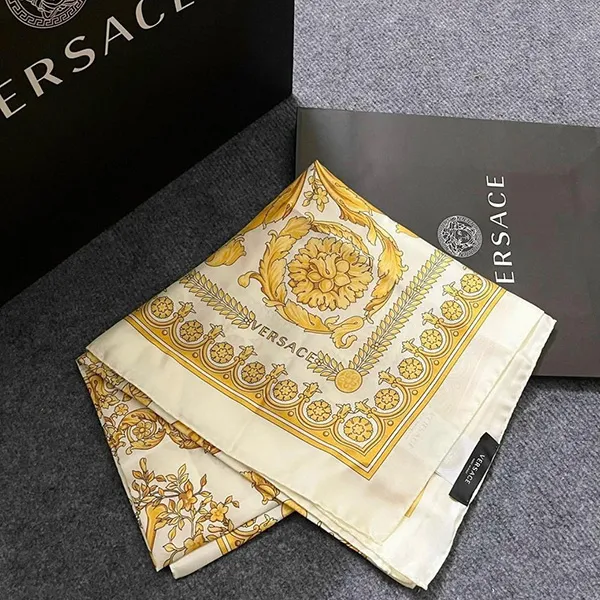 Khăn Versace White & Gold Barocco Print Màu Vàng Trắng - Thời trang - Vua Hàng Hiệu