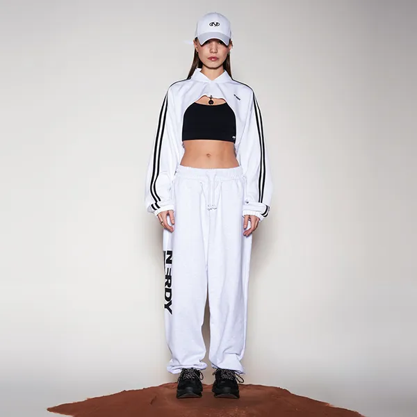 Quần Jogger Nerdy Vertical Logo PNES23KD63 Màu Trắng