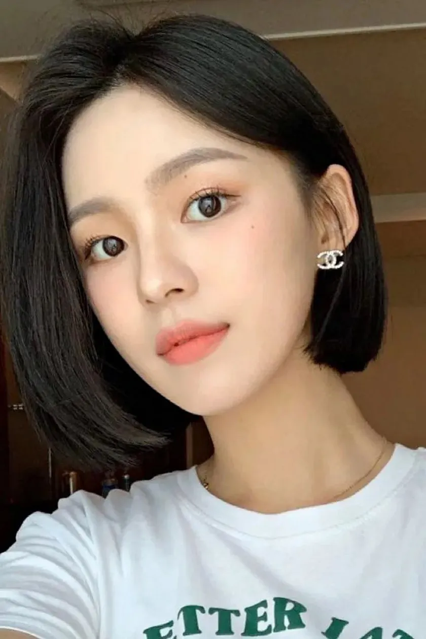 Những kiểu tóc ngắn Hàn Quốc đẹp khó cưỡng phải thử một lần trong đời | ELLE