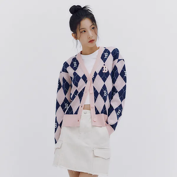 Áo Cardigan Nữ MLB Argyle Monogram Crop Boston Red Sox 3FKCM0134-43PKL Màu Hồng