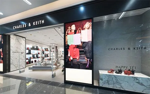 Dép Quai Ngang Charles & Keith CNK Printed Fabric Scarf Leather Slide Sandals - Chalk SL1-71720068 Màu Be