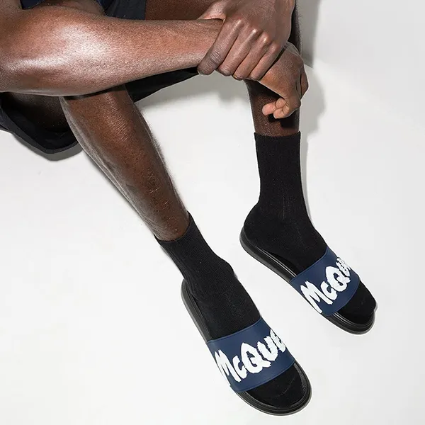 Dép Alexander Mcqueen Graffity Pool Màu Xanh Navy Size 41 - Dép - Vua Hàng Hiệu