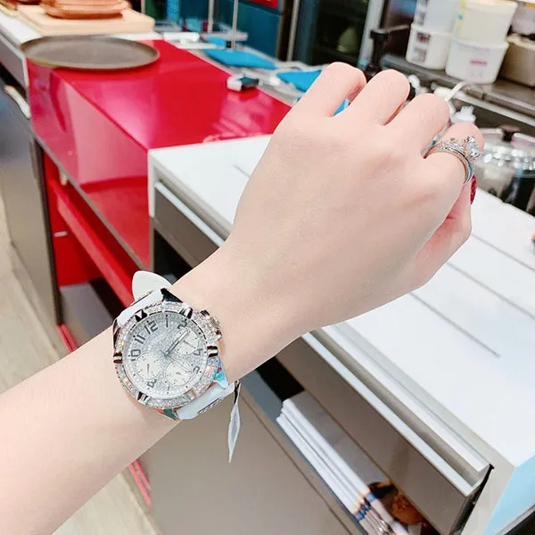 Đồng Hồ Nữ Guess Frontier Womens Analog Watch W1160L4 Màu Bạc 40mm - Đồng hồ - Vua Hàng Hiệu