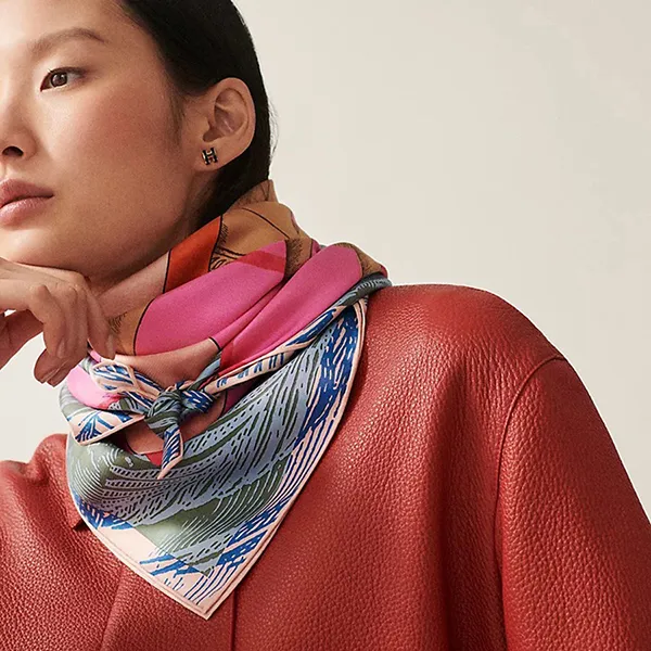 Khăn Hermès Cavalier En Formes scarf 90 Rose Vif / Bleu / Vert-De-Gris Màu Xanh Hồng