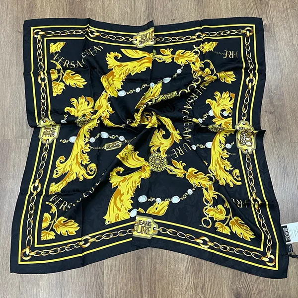 Khăn Nữ Versace Jeans Couture Silk Scarf With Print 75HA7H10ZG200 Màu Đen Vàng