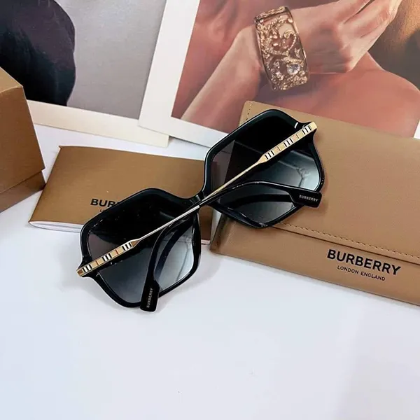 Kính Mát Nữ Burberry BE4324-F 3001-8G Black Sunglasses Màu Đen Xám