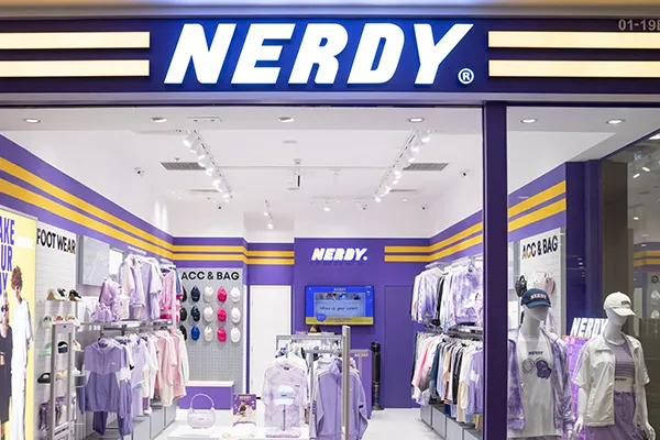 Túi Đeo Chéo Nữ Nerdy Pinwheel Metallic 2Way PNEF23BG08 Màu Bạc - Túi xách - Vua Hàng Hiệu