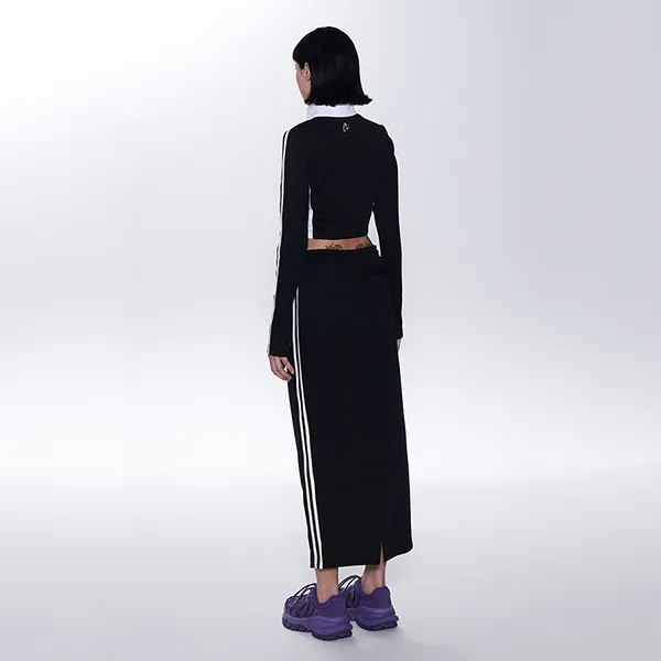 Set Áo + Chân Váy Nữ Nerdy Crop Track Màu Đen