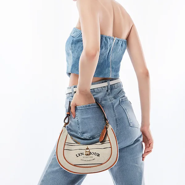 Túi Đeo Chéo Nữ Lyn Moana S Shoulder Bags Brown LL23FBF222 Màu Xám Viền Nâu - Túi xách - Vua Hàng Hiệu