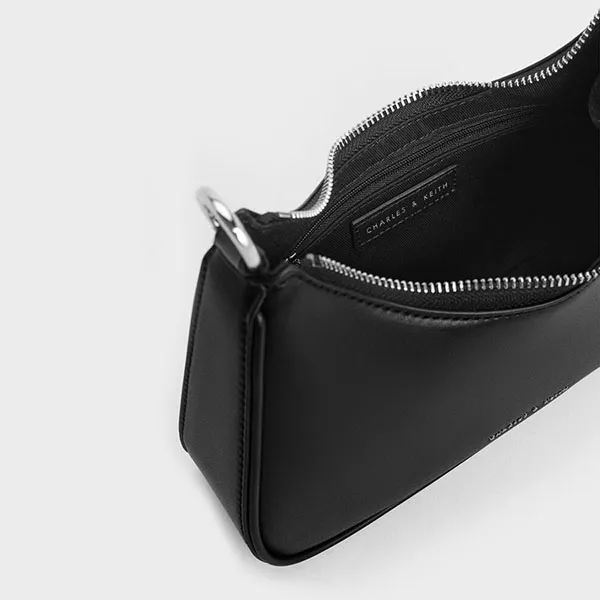 Túi Đeo Vai Nữ Charles & Keith CNK Lock & Key Chain Handle Trapeze Bag 20271269 Màu Đen