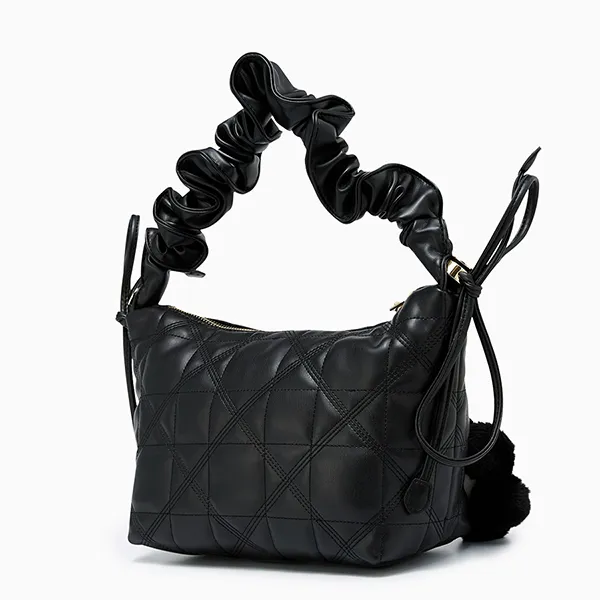 Túi Đeo Vai Nữ Lyn Nadena Mini Hobo Shoulder Bags Black LL23FBF283 Màu Đen