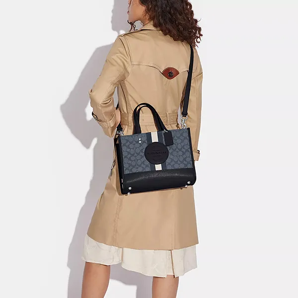 Túi Tote Coach 30 Dempsey Carryall In Signature Jacquard With Stripe And Coach Patch Màu Xanh Navy