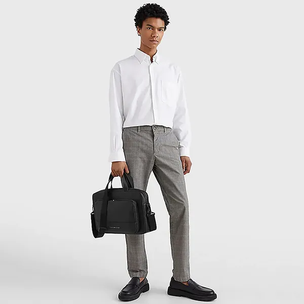 Túi Xách Đựng Laptop Nam Tommy Hilfiger TH Essential Slim Computer Bag AM0AM10926_NERO_BDS Màu Đen