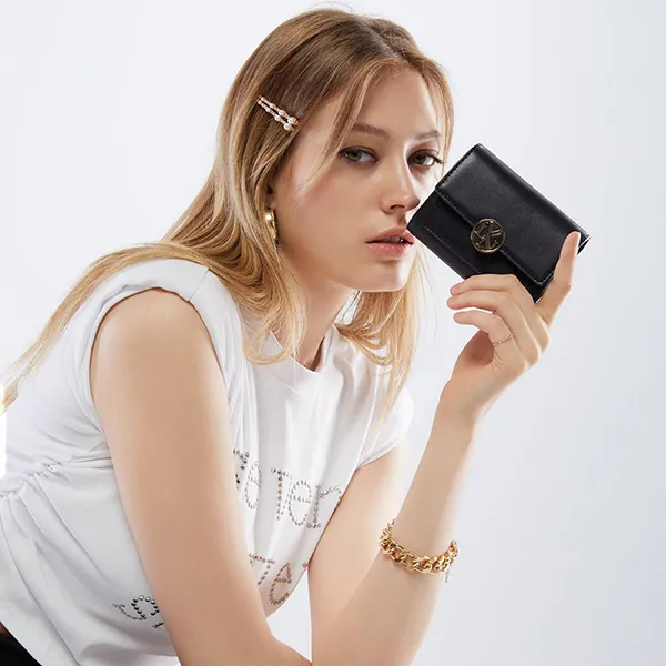 Ví Nữ Lyn Nelly Multi Short Wallets LL23FWF118 Black Màu Đen - Túi xách - Vua Hàng Hiệu