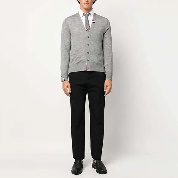 Áo Cardigan Nam Thom Browne Grey Merino Wool V-neck MKC489AY1014055 Màu Xám Size 3 - Thời trang - Vua Hàng Hiệu
