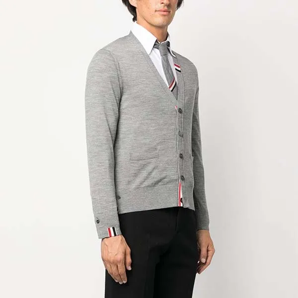 Áo Cardigan Nam Thom Browne Grey Merino Wool V-neck MKC489AY1014055 Màu Xám Size 3 - Thời trang - Vua Hàng Hiệu