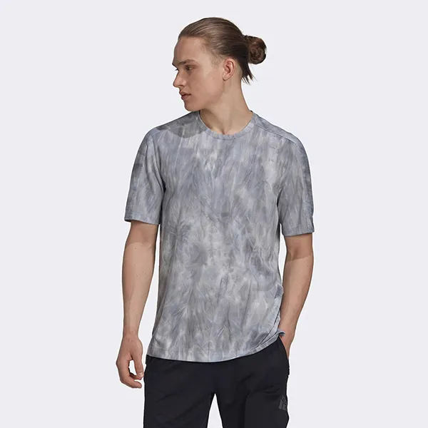Áo Phông Nam Adidas Wo Spray Tee HL8760 Tshirt Màu Xám Bạc Size L
