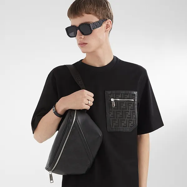 Áo Phông Nam Fendi Black Box Logo Zipper Tshirt FY1257 APM4 F0QA1 Màu Đen