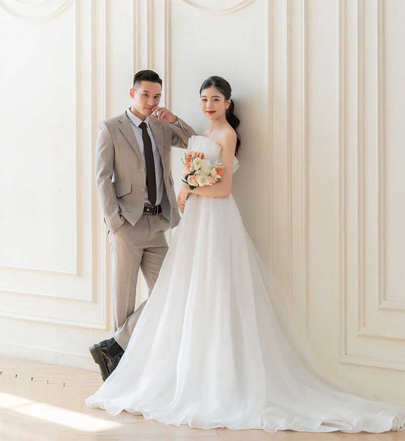 15+ cách tạo dáng chụp ảnh cưới đẹp, đơn giản cho cặp đôi - 4