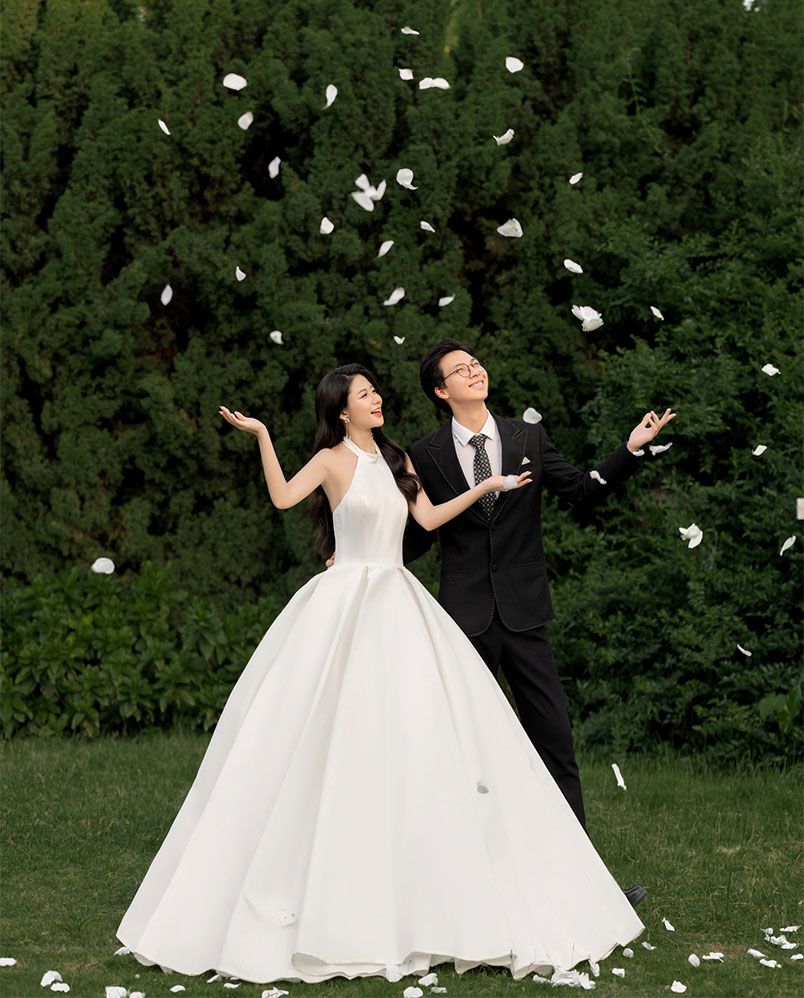 15+ cách tạo dáng chụp ảnh cưới đẹp, đơn giản cho cặp đôi - 13