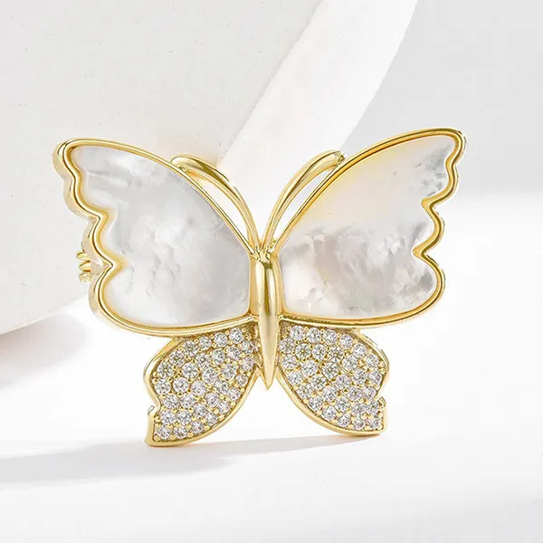 Cài Áo Nữ Meri Bướm Xà Cừ Xinh Xắn BR642 Màu Vàng