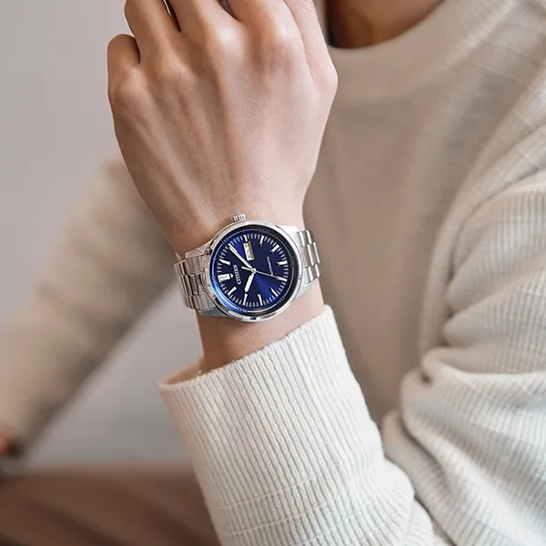 Đồng Hồ Nam Citizen Automatic Blue Dial Men's Watch NH8400-87L Màu Bạc