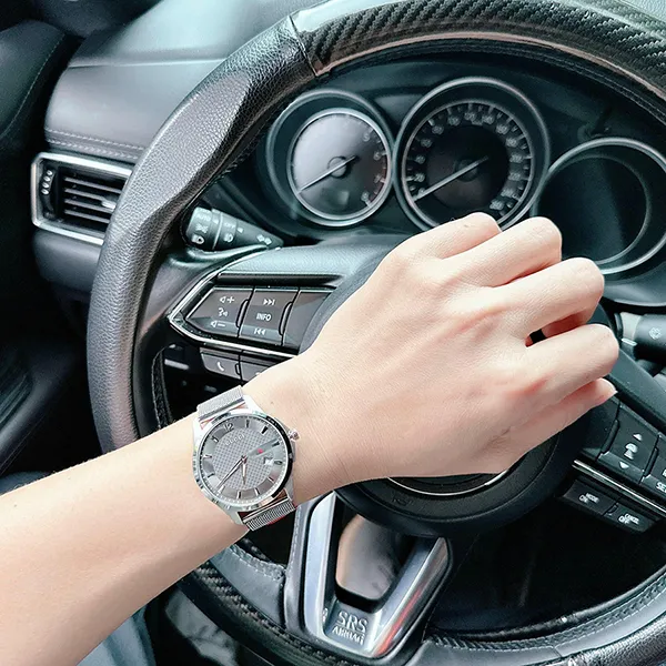 Đồng Hồ Nam Gucci G-Timeless YA126315 Màu Bạc