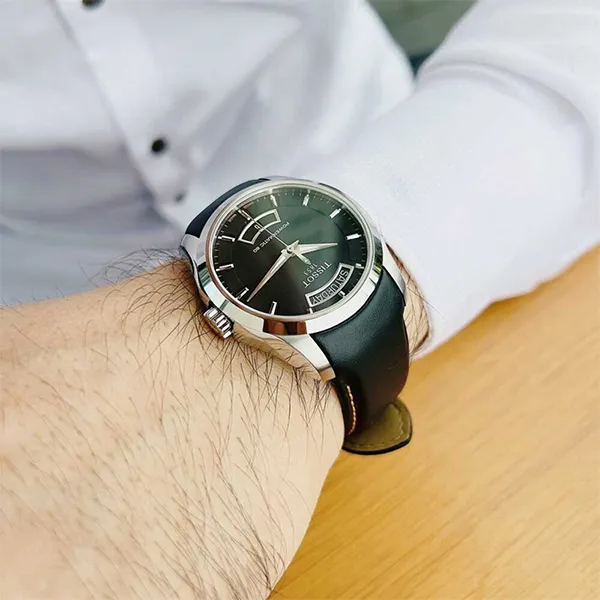 Đồng Hồ Nam Tissot Couturier Automatic Black Dial Men's Watch T035.407.16.051.03 Màu Đen Bạc