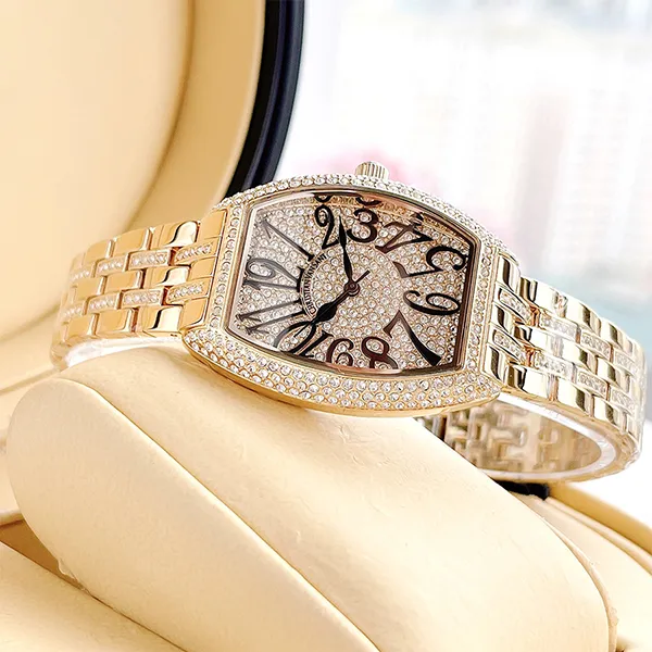 Đồng Hồ Nữ Christian Van Sant Elegant Sparkle Quartz Watch CV0261 Màu Vàng Gold