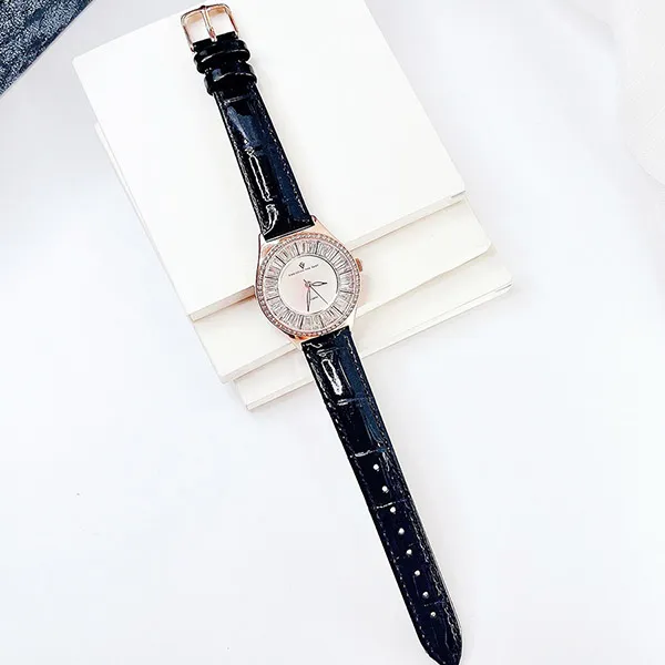 Đồng Hồ Nữ Christian Van Sant Luna Quartz Ladies Watch CV3205 Màu Vàng Hồng Phối Trắng