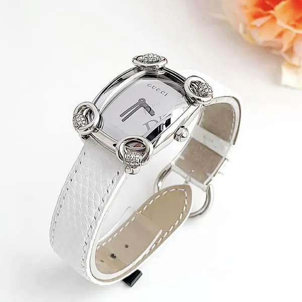 Đồng Hồ Nữ Gucci 117 Horsebit Cocktail Silver Dial Diamond White Lizard Leather YA117506 Màu Trắng