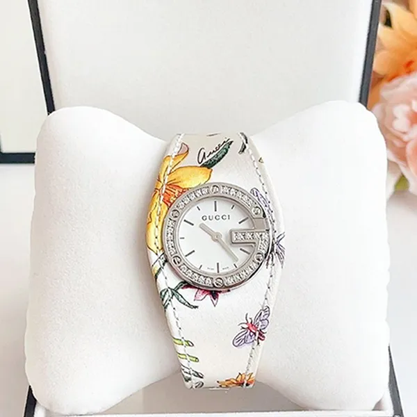Đồng Hồ Nữ Gucci U Play Case 35mm Màu Trắng Họa Tiết