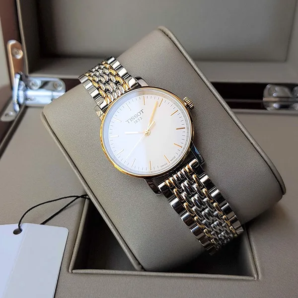 Đồng Hồ Nữ Tissot Everytime T109.210.22.031.00 Màu Bạc