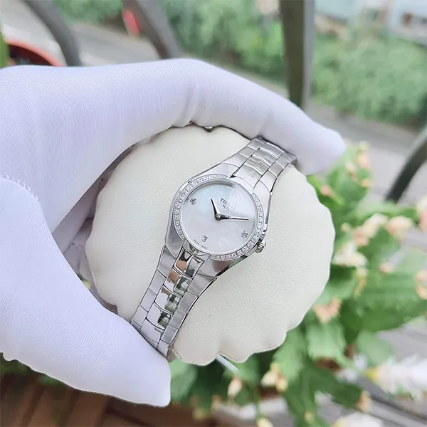 Đồng Hồ Nữ Tissot T-Round Diamond MOP T096.009.61.116.00 Màu Bạc
